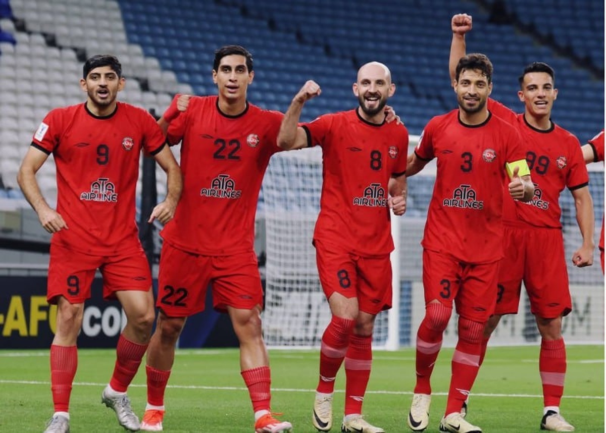 قهرمان لیگ برتر تراکتور