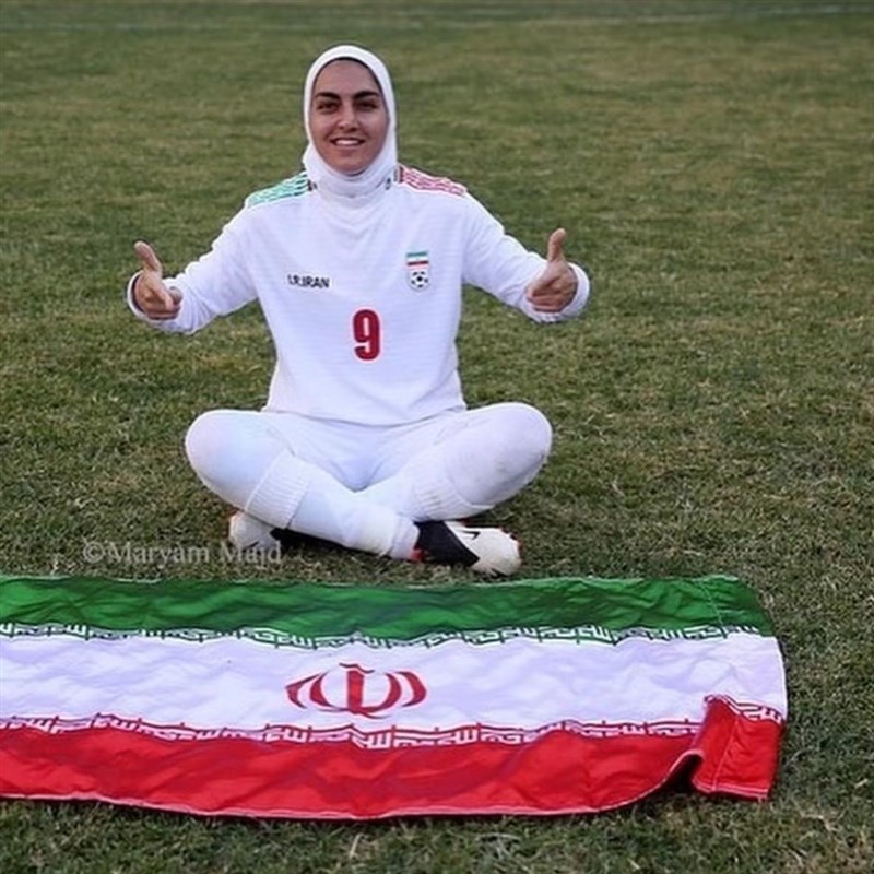 زهرا قنبری کاپیتان پرتلاش تیم ملی فوتبال زنان ایران