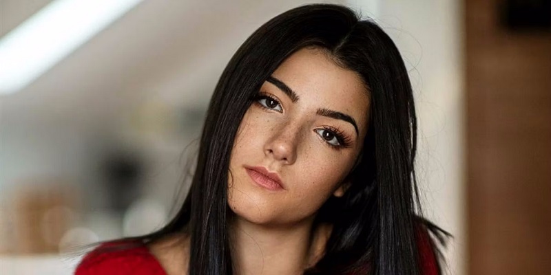 1. شارلی دیملیو (Charli D’Amelio)
