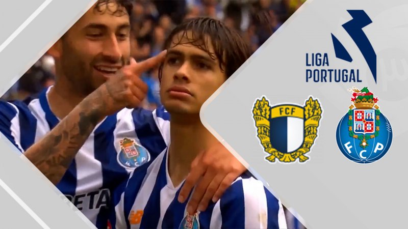 تیم فامالیسائو مقابل پورتو کی بازی دارن تیم فامالیسائو مقابل پورتو کی بازی دارن